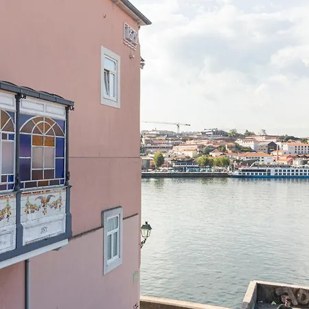 1872 River House By Olivia Konukevi Porto
