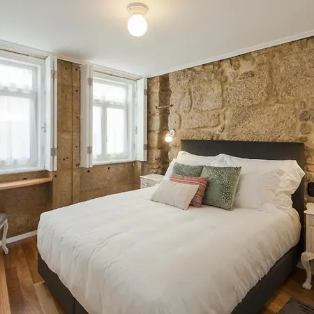 1872 River House By Olivia 4*