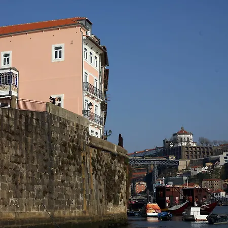 1872 River House By Olivia Konukevi Porto