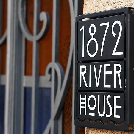 1872 River House By Olivia 4*