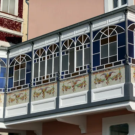 1872 River House By Olivia Konukevi 4*